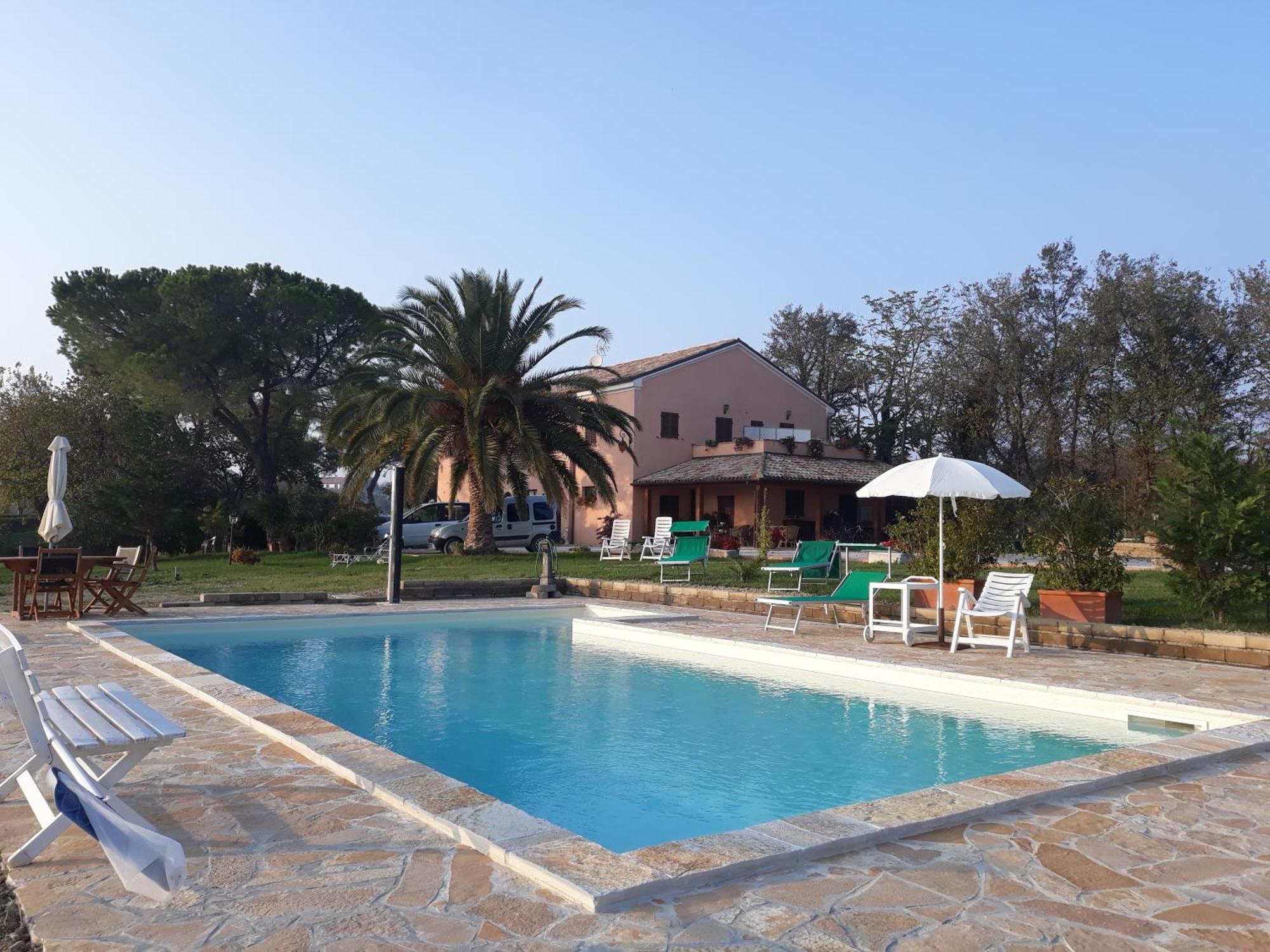 Appartamento Fronte Piscina Montemarciano Zewnętrze zdjęcie